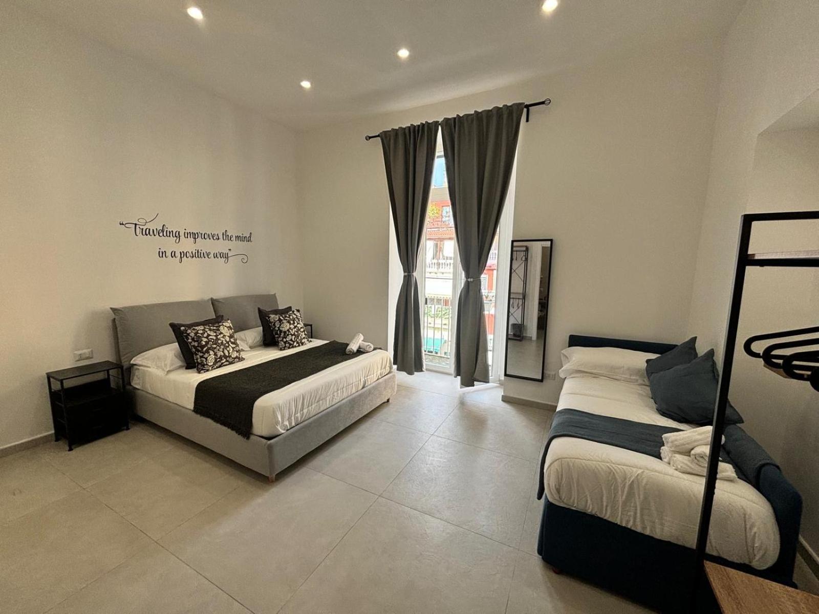 Cuore Urbano Montesanto Bed & Breakfast Naples